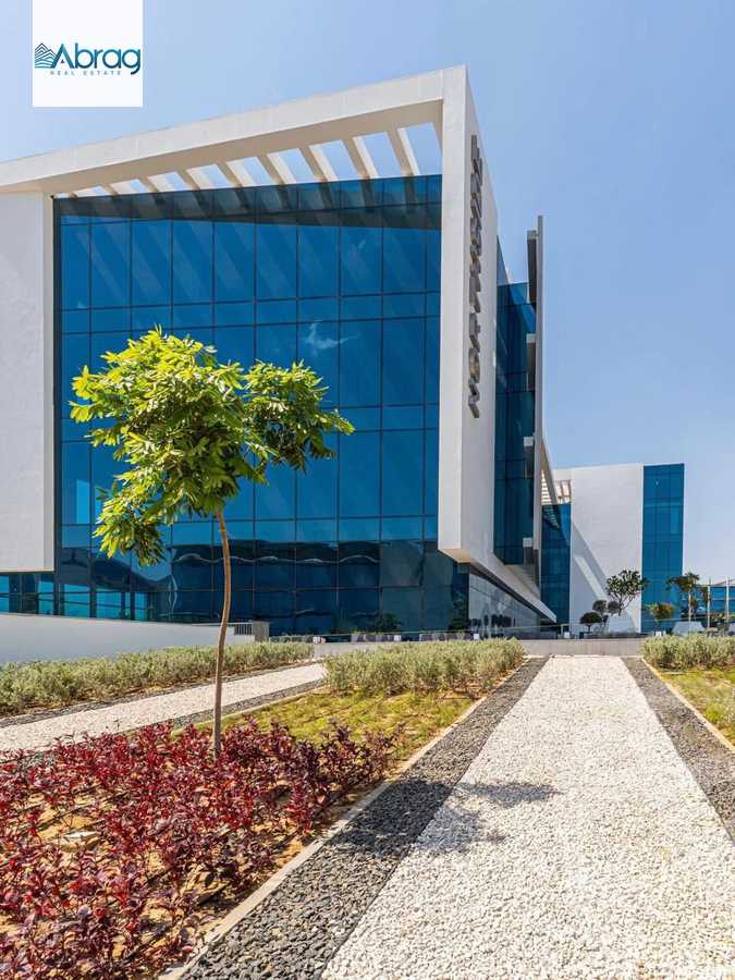 https://aqarmap.com.eg/en/listing/5626444-for-sale-cairo-el-sheikh-zayed-city-alex-cairo-desert-road-smart-village-v5-business-hub-svreico