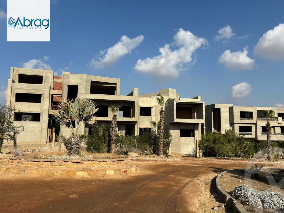 https://aqarmap.com.eg/en/listing/6223172-for-sale-cairo-el-sheikh-zayed-city-compounds-rewaya-compound-siac