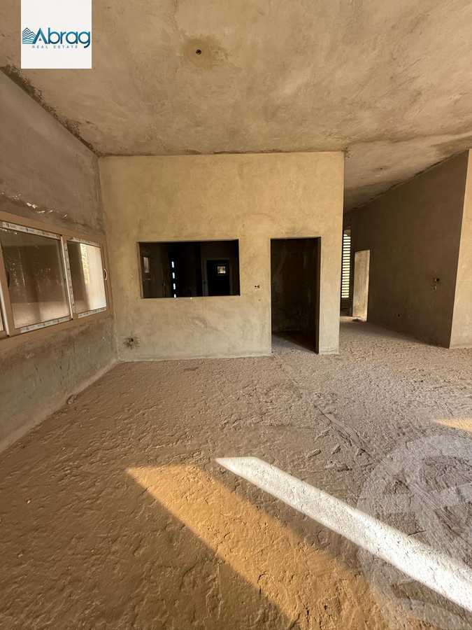 https://aqarmap.com.eg/ar/listing/6259845-for-sale-cairo-el-sheikh-zayed-city-compounds-kmbwnd-ljry-swdyk