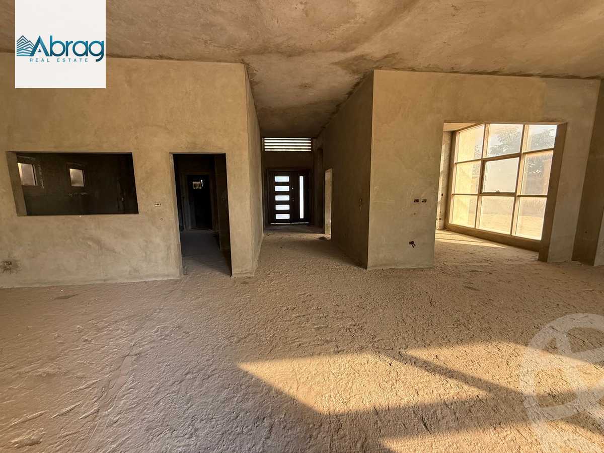 https://aqarmap.com.eg/ar/listing/6259845-for-sale-cairo-el-sheikh-zayed-city-compounds-kmbwnd-ljry-swdyk