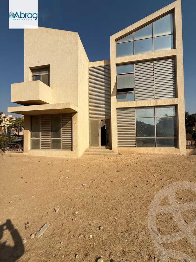 https://aqarmap.com.eg/ar/listing/6259845-for-sale-cairo-el-sheikh-zayed-city-compounds-kmbwnd-ljry-swdyk