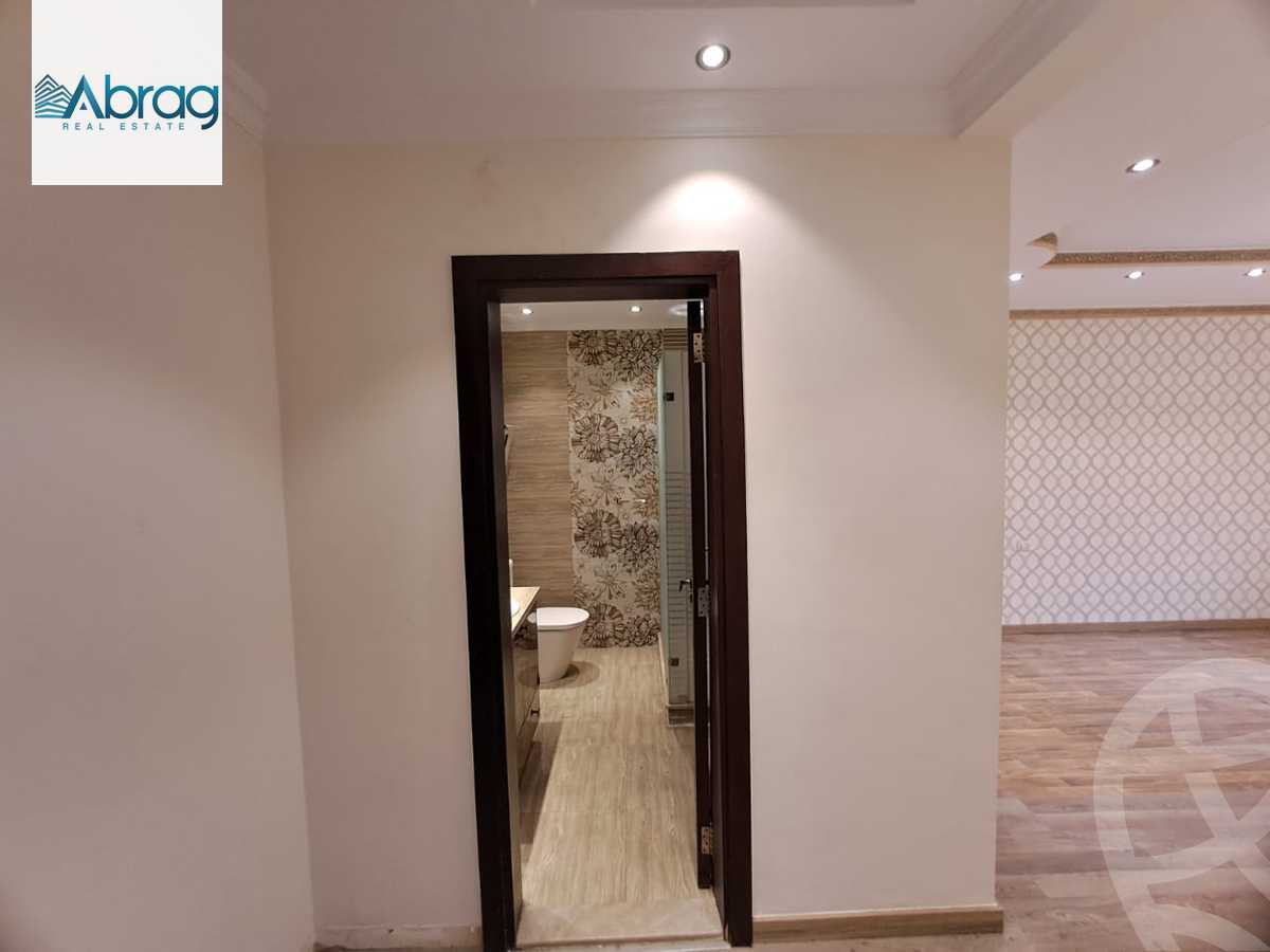 https://aqarmap.com.eg/ar/listing/6277350-for-sale-cairo-el-sheikh-zayed-city-compounds-continental-gardens