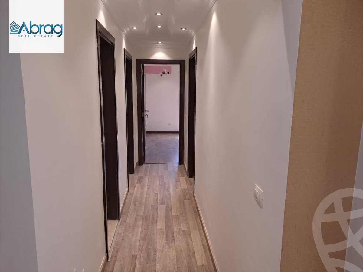 https://aqarmap.com.eg/ar/listing/6277350-for-sale-cairo-el-sheikh-zayed-city-compounds-continental-gardens