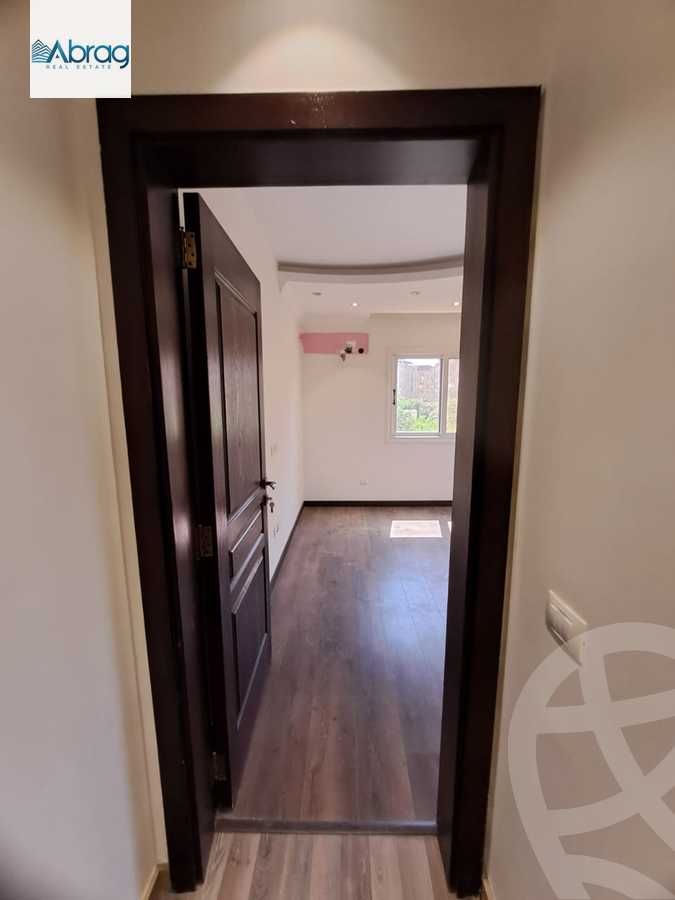 https://aqarmap.com.eg/ar/listing/6277350-for-sale-cairo-el-sheikh-zayed-city-compounds-continental-gardens