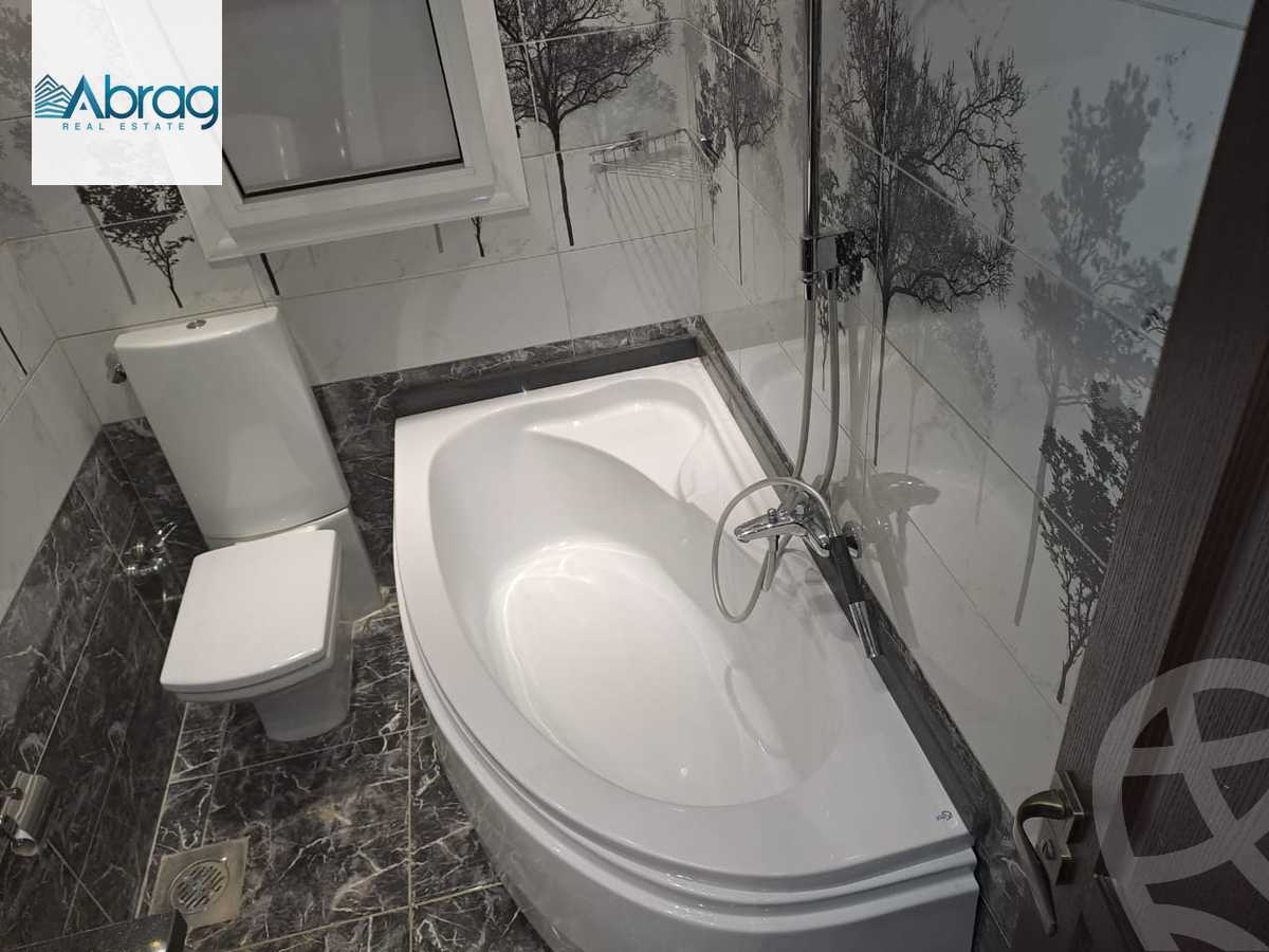 https://aqarmap.com.eg/ar/listing/6277350-for-sale-cairo-el-sheikh-zayed-city-compounds-continental-gardens
