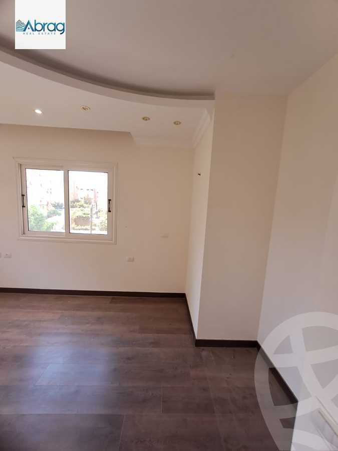 https://aqarmap.com.eg/en/listing/6320709-for-sale-cairo-el-sheikh-zayed-city-compounds-continental-gardens