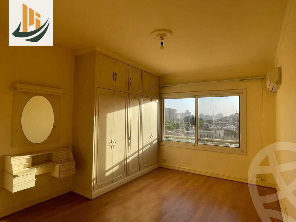 https://aqarmap.com.eg/ar/listing/3682703-for-rent-cairo-al-zamalek-mohamed-mazhar-street