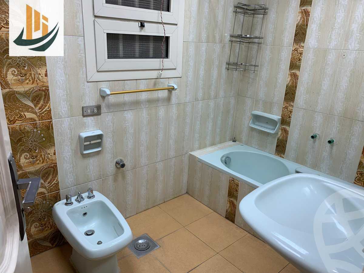 https://aqarmap.com.eg/en/listing/4718476-for-rent-cairo-manial-manial-st