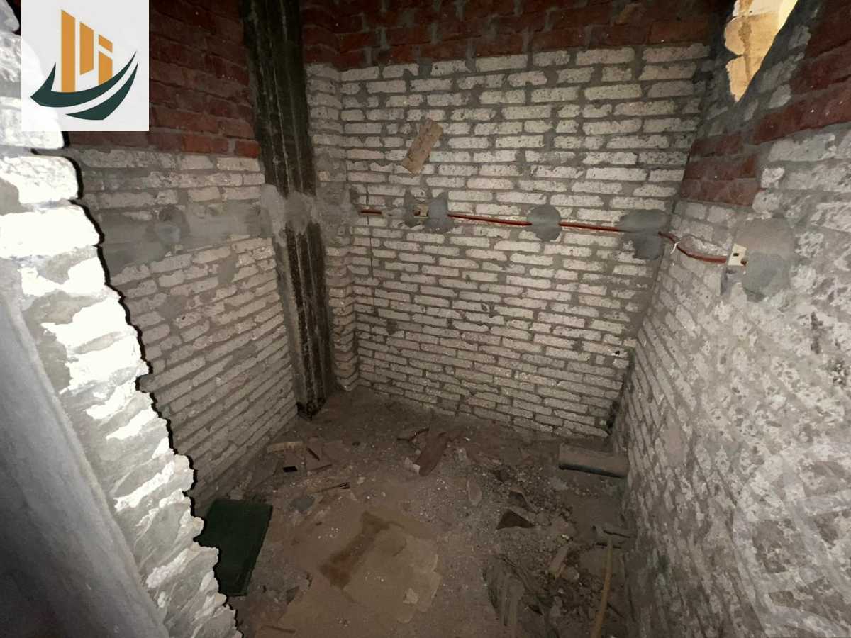 https://aqarmap.com.eg/ar/listing/5782584-for-sale-cairo-new-cairo-compounds-royal-lagoon