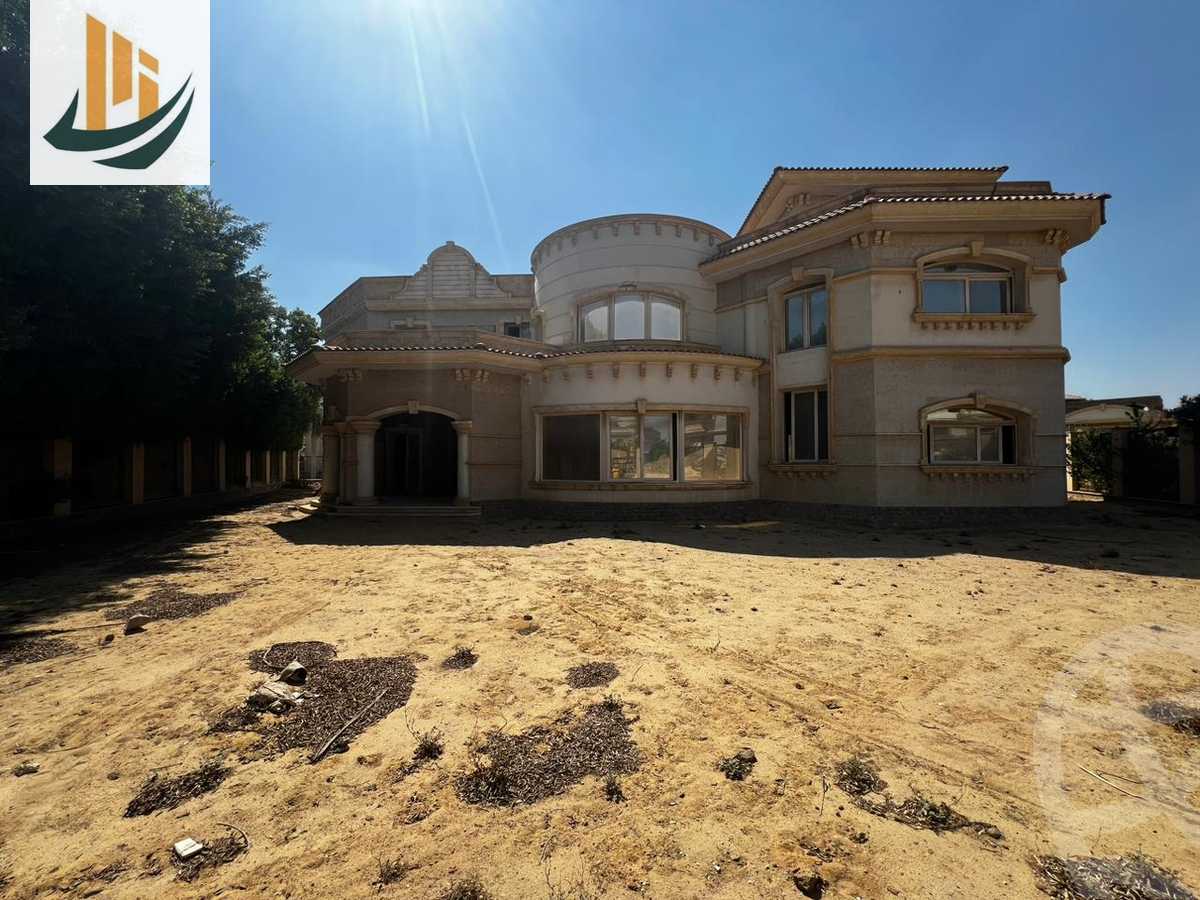 https://aqarmap.com.eg/ar/listing/5782584-for-sale-cairo-new-cairo-compounds-royal-lagoon