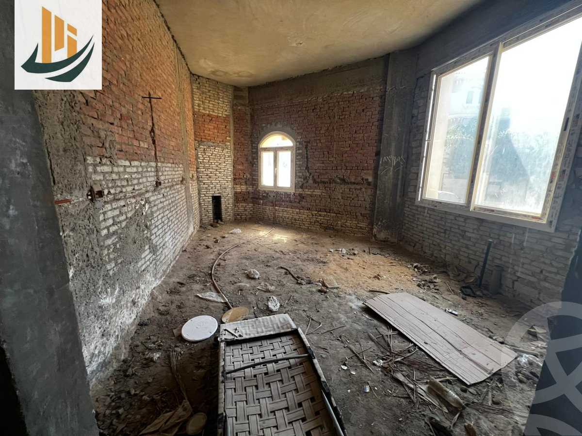 https://aqarmap.com.eg/ar/listing/5782584-for-sale-cairo-new-cairo-compounds-royal-lagoon