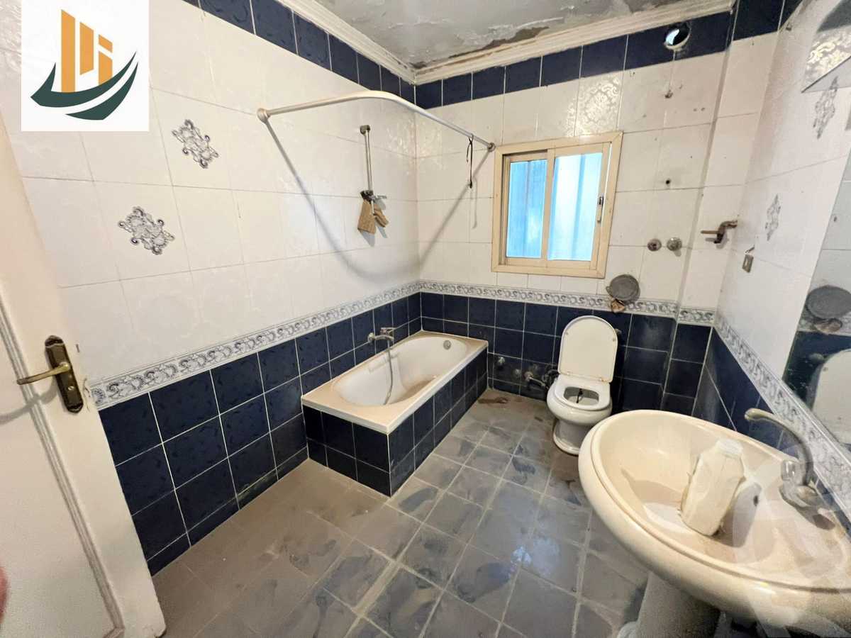 https://aqarmap.com.eg/en/listing/5462833-for-sale-cairo-el-mohandesen-shareaa-ahmed-orabi