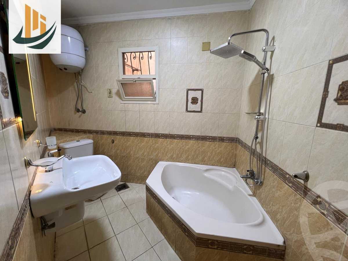 https://aqarmap.com.eg/en/listing/5941078-for-rent-cairo-manial-el-rawda-st