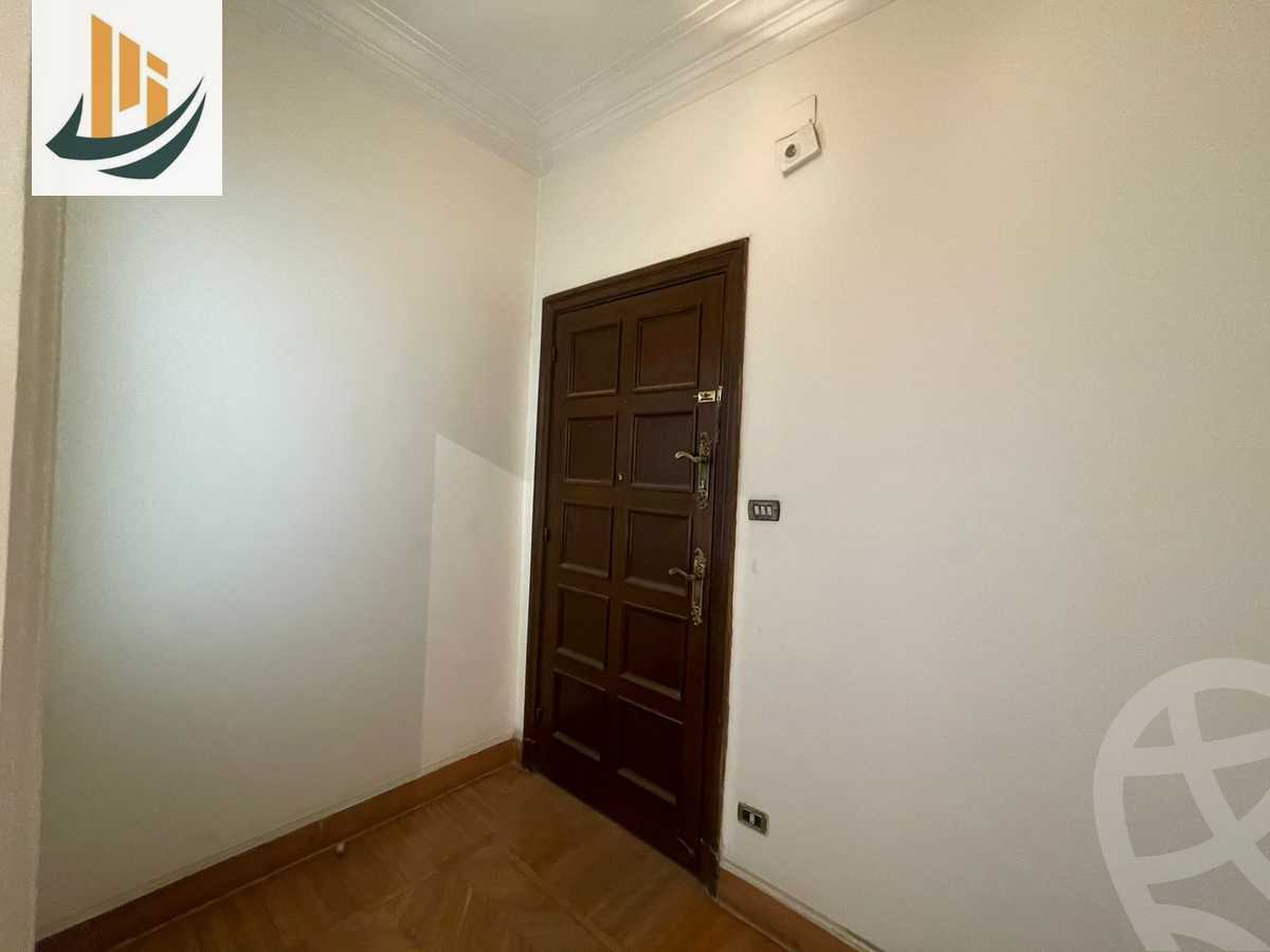 https://aqarmap.com.eg/ar/listing/6262526-for-sale-cairo-dokki-kwrnysh-lnyl