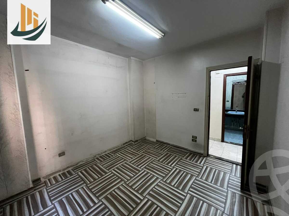 https://aqarmap.com.eg/en/listing/6302834-for-sale-cairo-dokki-mohey-el-din-abo-el-ezz