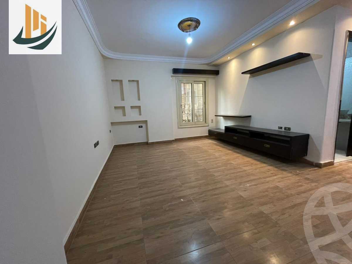 https://aqarmap.com.eg/ar/listing/6335350-for-rent-cairo-el-mohandesen-shareaa-ahmed-orabi