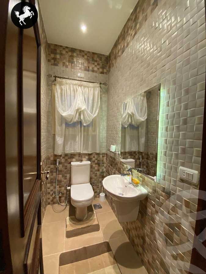 https://aqarmap.com.eg/en/listing/5408786-for-sale-cairo-el-sheikh-zayed-city-compounds-el-khamayel