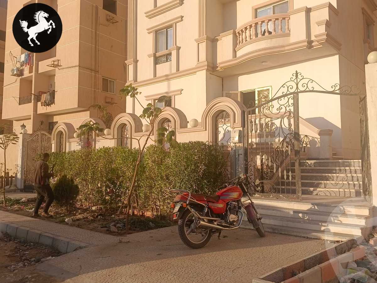 https://aqarmap.com.eg/en/listing/5413678-for-sale-cairo-6th-of-october-el-tawsaat-el-shamalya-hy-2000-qt