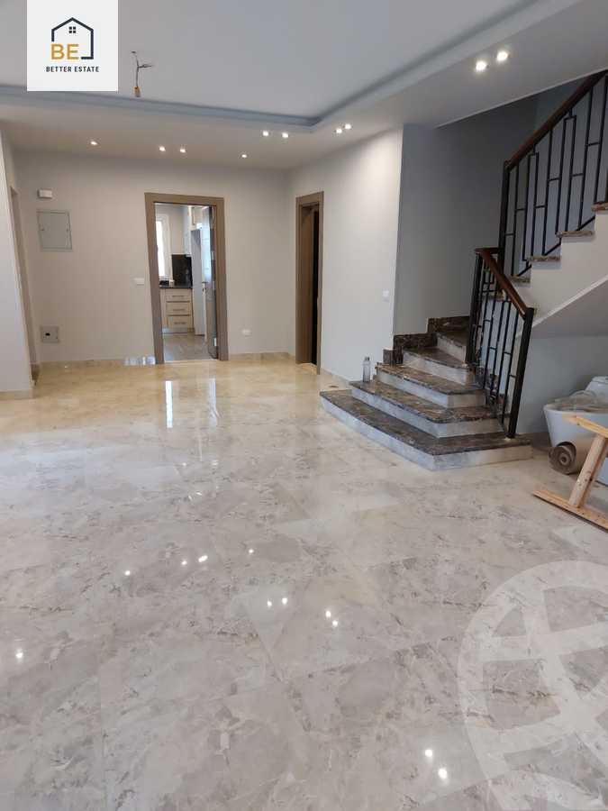 https://aqarmap.com.eg/ar/listing/3718775-for-rent-cairo-new-cairo-compounds-mountain-view-hyde-park