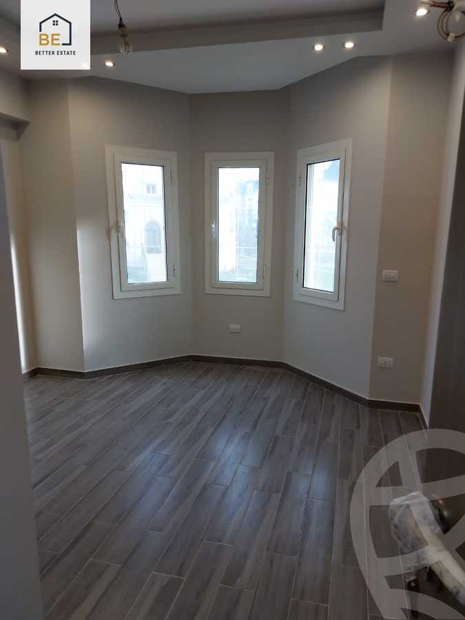 https://aqarmap.com.eg/ar/listing/3718775-for-rent-cairo-new-cairo-compounds-mountain-view-hyde-park