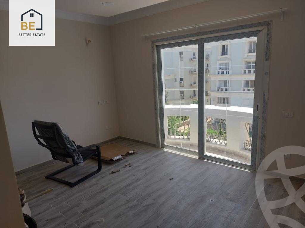 https://aqarmap.com.eg/en/listing/4096768-for-sale-cairo-new-cairo-compounds-mountain-view-hyde-park