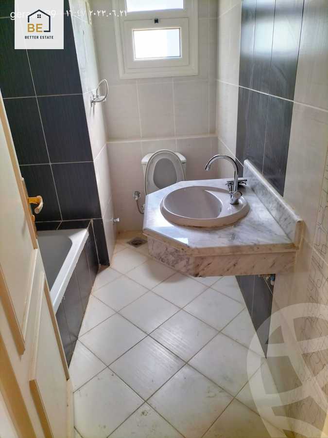 https://aqarmap.com.eg/en/listing/4113174-for-sale-cairo-new-cairo-madinaty-lmntq-lwl-fylt-talaat-mostafa-rd