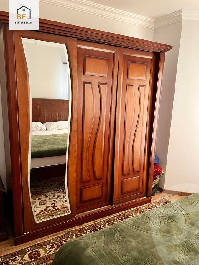 https://aqarmap.com.eg/en/listing/4163483-for-rent-cairo-new-cairo-compounds-mountain-view-hyde-park