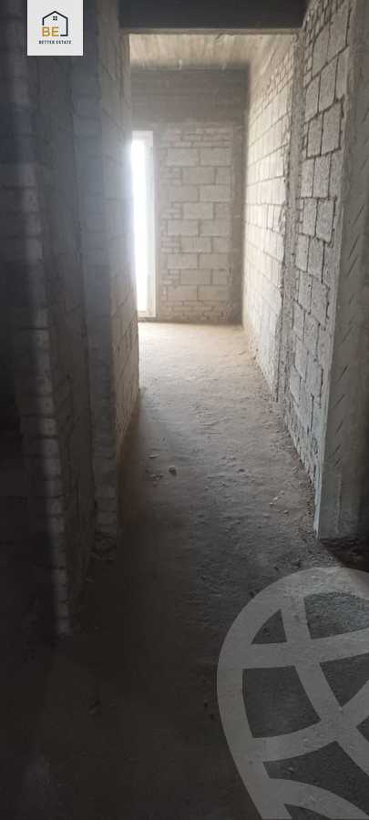 https://aqarmap.com.eg/en/listing/4202841-for-sale-cairo-new-cairo-compounds-mountain-view-hyde-park