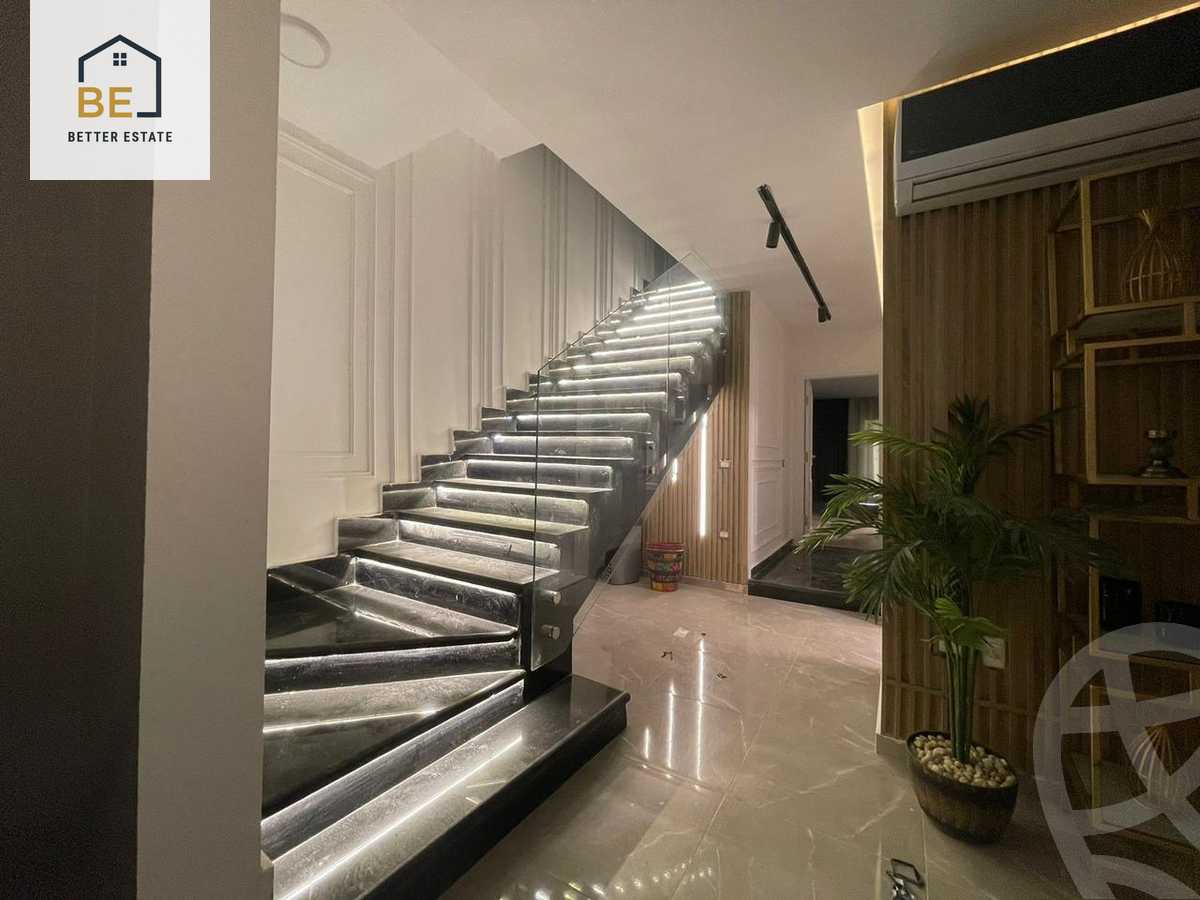 https://aqarmap.com.eg/en/listing/4218223-for-rent-cairo-new-cairo-compounds-mountain-view-hyde-park