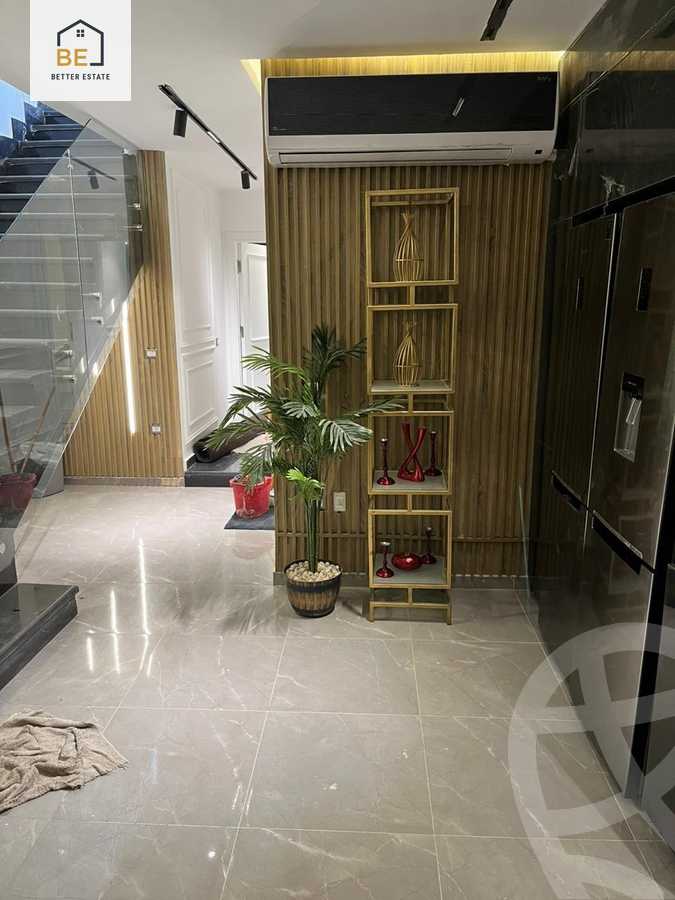 https://aqarmap.com.eg/en/listing/4218223-for-rent-cairo-new-cairo-compounds-mountain-view-hyde-park