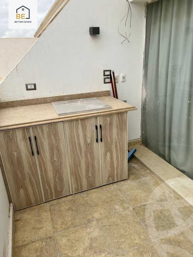 https://aqarmap.com.eg/en/listing/4218223-for-rent-cairo-new-cairo-compounds-mountain-view-hyde-park