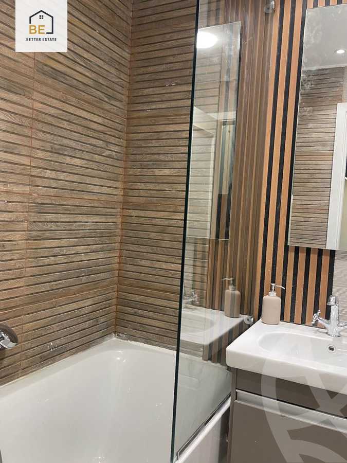 https://aqarmap.com.eg/en/listing/4218223-for-rent-cairo-new-cairo-compounds-mountain-view-hyde-park