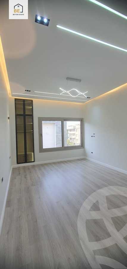 https://aqarmap.com.eg/ar/listing/5463408-for-sale-cairo-new-cairo-compounds-moon-valley-2