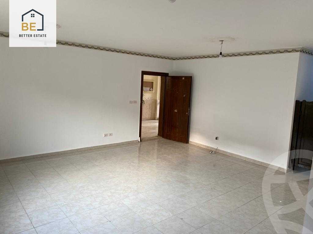 https://aqarmap.com.eg/en/listing/5534035-for-sale-cairo-new-cairo-lrhb-city-phase-4-mostafa-el-nahaas-st