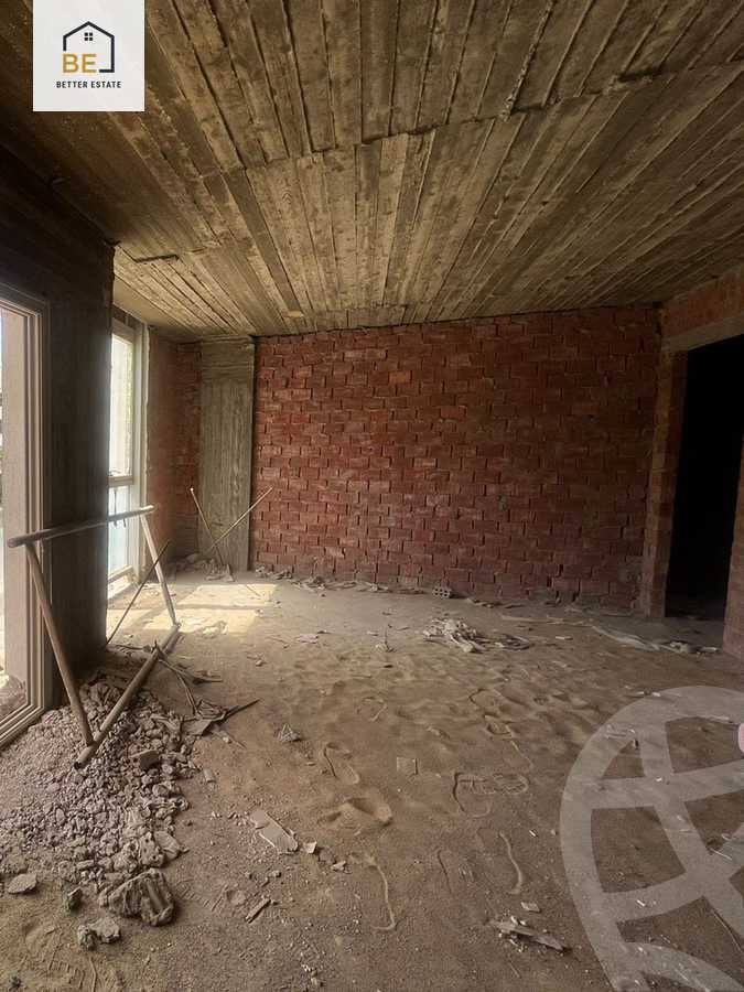 https://aqarmap.com.eg/ar/listing/5623133-for-sale-cairo-new-cairo-compounds-moon-valley