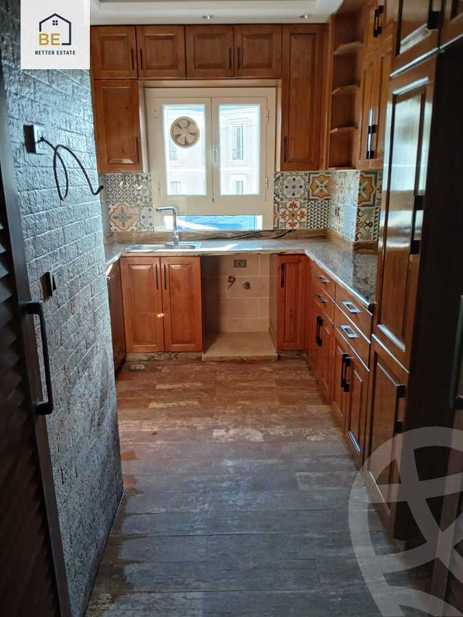 https://aqarmap.com.eg/en/listing/5736822-for-rent-cairo-new-cairo-compounds-hyde-park-centre-ville-hyde-park