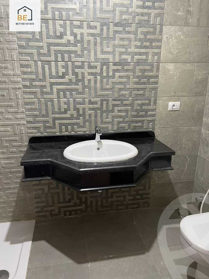 https://aqarmap.com.eg/en/listing/5867717-for-rent-cairo-new-cairo-compounds-mountain-view-hyde-park