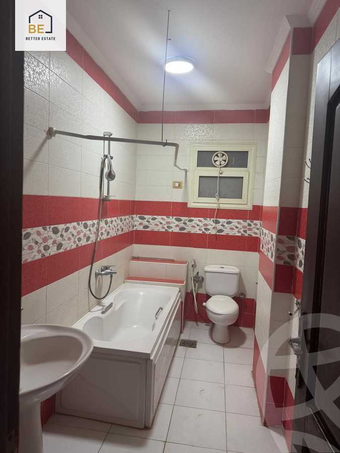 https://aqarmap.com.eg/en/listing/5900051-for-rent-cairo-new-cairo-compounds-hadayek-el-fedaa