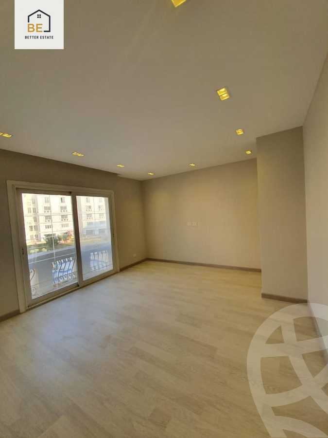 https://aqarmap.com.eg/ar/listing/5924228-for-sale-cairo-new-cairo-compounds-mountain-view-hyde-park