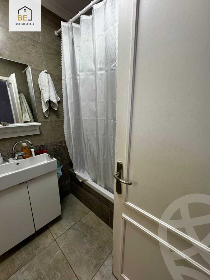 https://aqarmap.com.eg/en/listing/5924493-for-sale-cairo-new-cairo-lrhb-city-phase-4-mostafa-el-nahaas-st