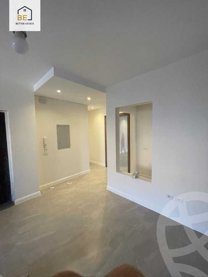 https://aqarmap.com.eg/en/listing/5953624-for-rent-cairo-new-cairo-compounds-mountain-view-hyde-park