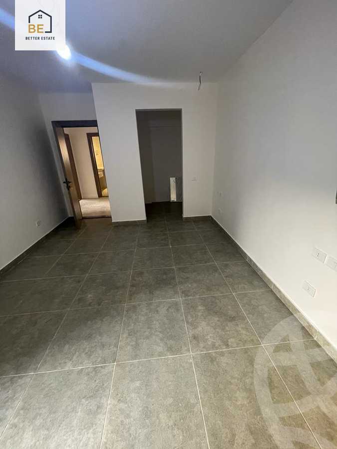https://aqarmap.com.eg/en/listing/5953624-for-rent-cairo-new-cairo-compounds-mountain-view-hyde-park