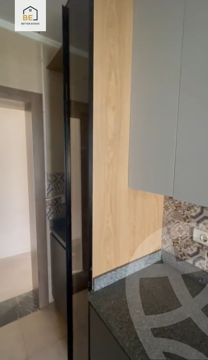 https://aqarmap.com.eg/en/listing/5953624-for-rent-cairo-new-cairo-compounds-mountain-view-hyde-park