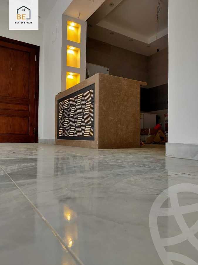 https://aqarmap.com.eg/en/listing/5982557-for-rent-cairo-new-cairo-compounds-hyde-park-centre-ville-hyde-park
