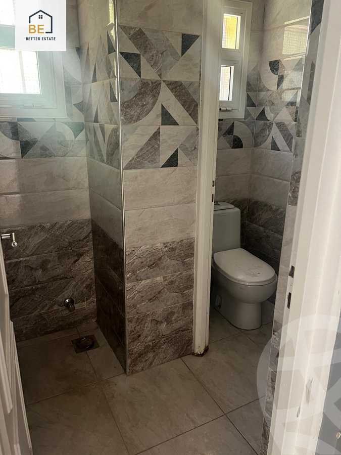 https://aqarmap.com.eg/en/listing/6015394-for-sale-cairo-new-cairo-lrhb-city-phase-1-ahmed-rami-st