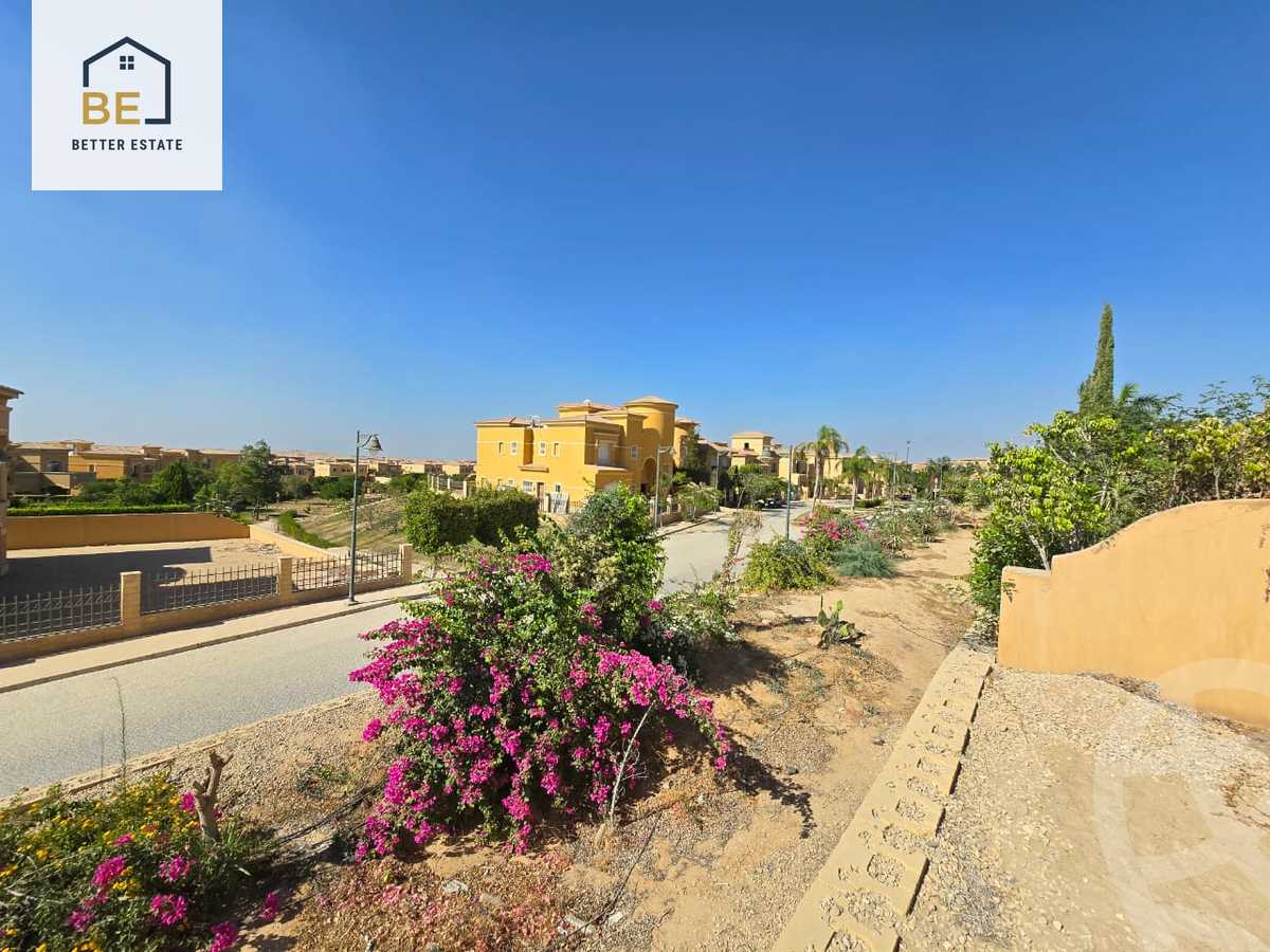 https://aqarmap.com.eg/en/listing/6017545-for-sale-cairo-el-sheikh-zayed-city-compounds-royal-meadows
