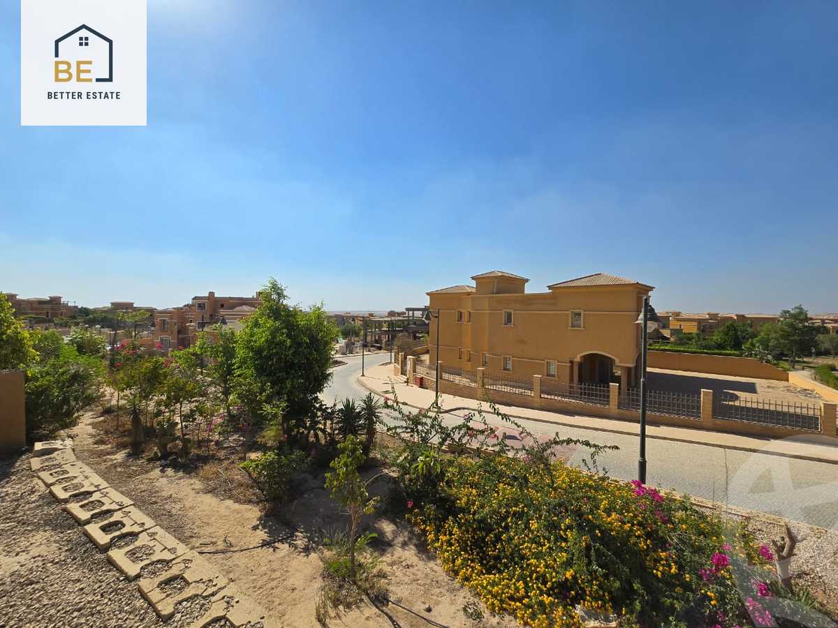 https://aqarmap.com.eg/en/listing/6017545-for-sale-cairo-el-sheikh-zayed-city-compounds-royal-meadows