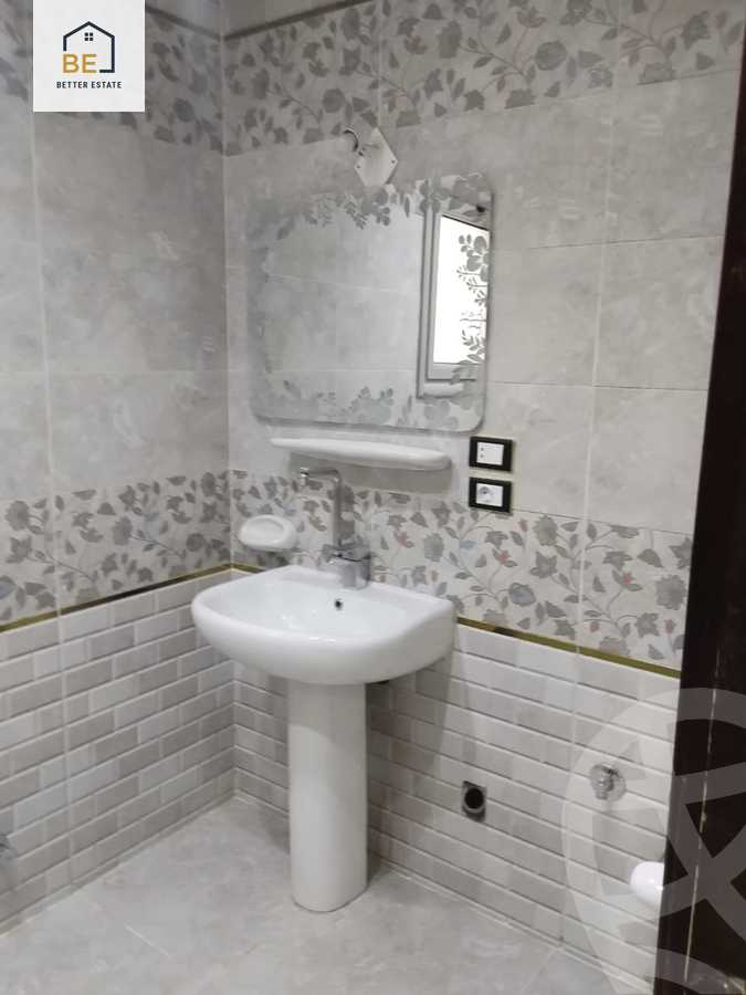https://aqarmap.com.eg/en/listing/6018030-for-rent-cairo-new-cairo-compounds-moon-valley