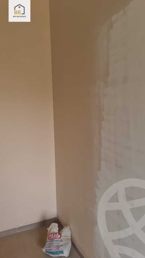 https://aqarmap.com.eg/en/listing/6039046-for-sale-cairo-new-cairo-compounds-moon-valley