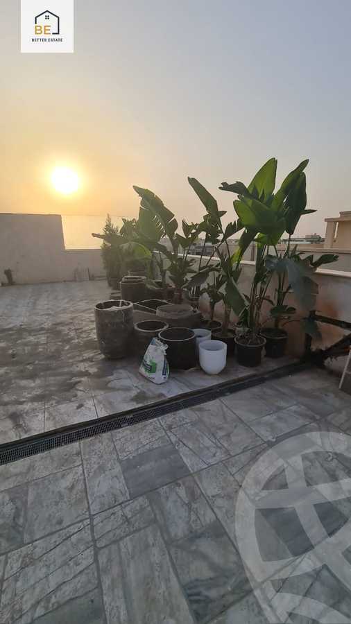 https://aqarmap.com.eg/en/listing/6039046-for-sale-cairo-new-cairo-compounds-moon-valley